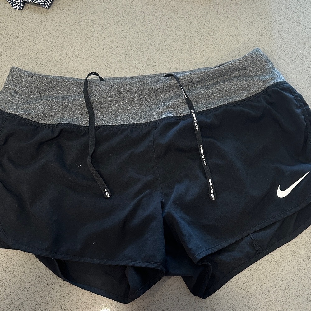 Nike Women's Black and Gray Athletic Shorts